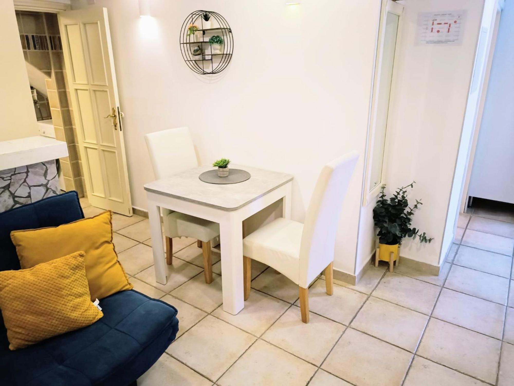 As Lucana - Ground Floor Vis
